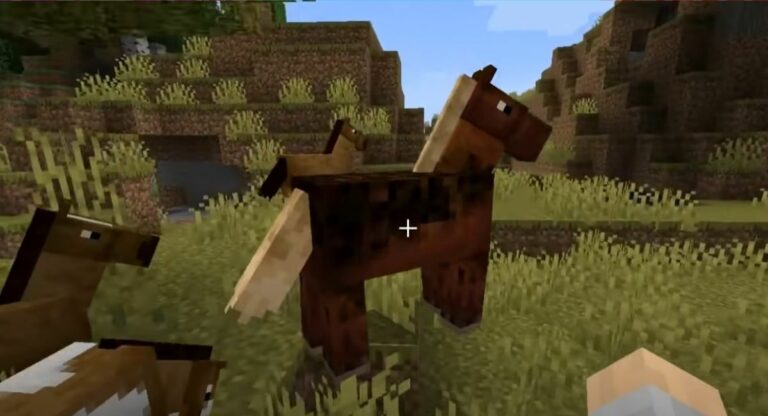 How to Put a Saddle on a Horse in Minecraft - Touch, Tap, Play