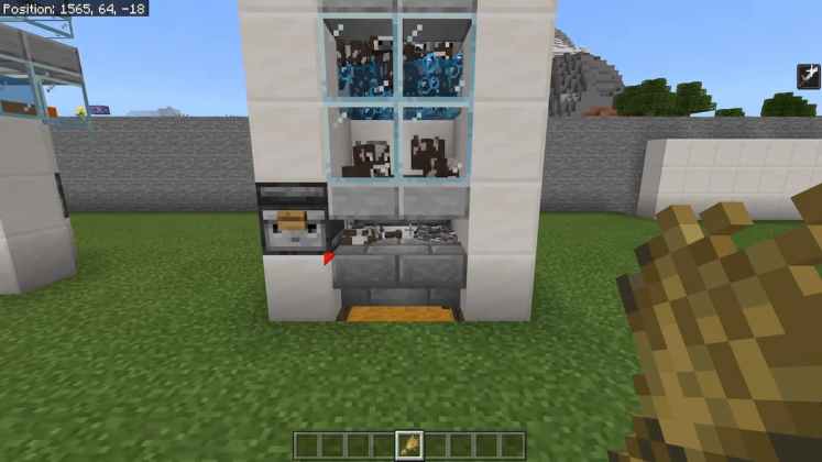 how-to-make-a-cow-farm-in-minecraft-bedrock-edition-touch-tap-play